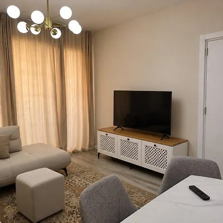 Appartement Univers Near Airport Tirana